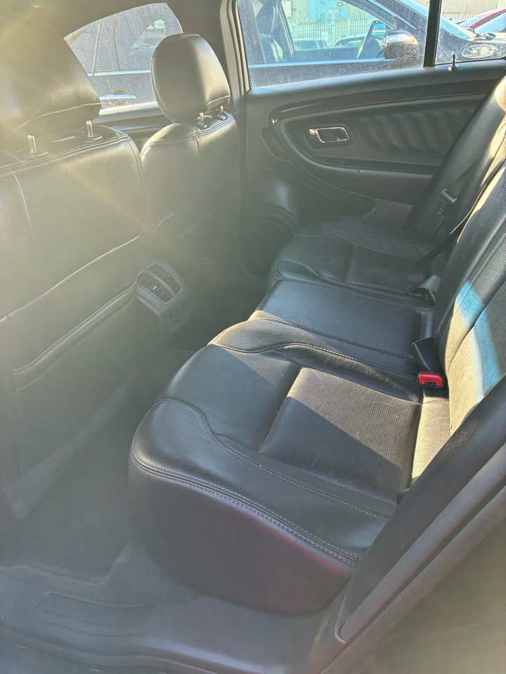 Ford Taurus Limited FWD 2015