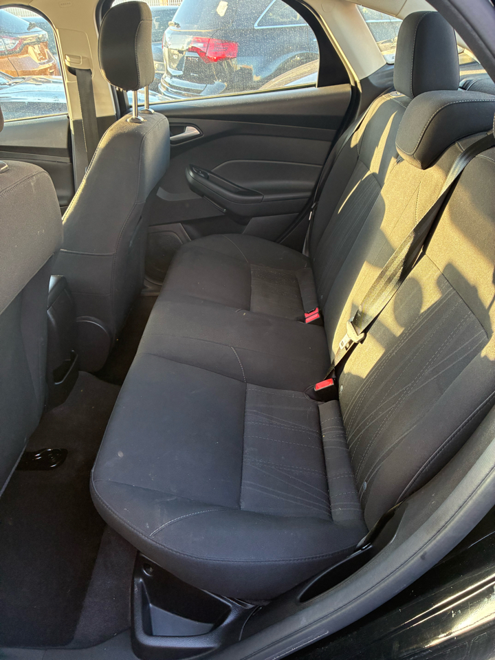 Ford Focus SE Sedan 2018