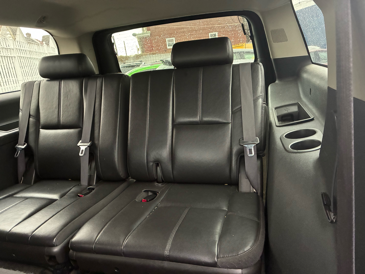 Chevrolet Suburban LT 1500 4WD 2014