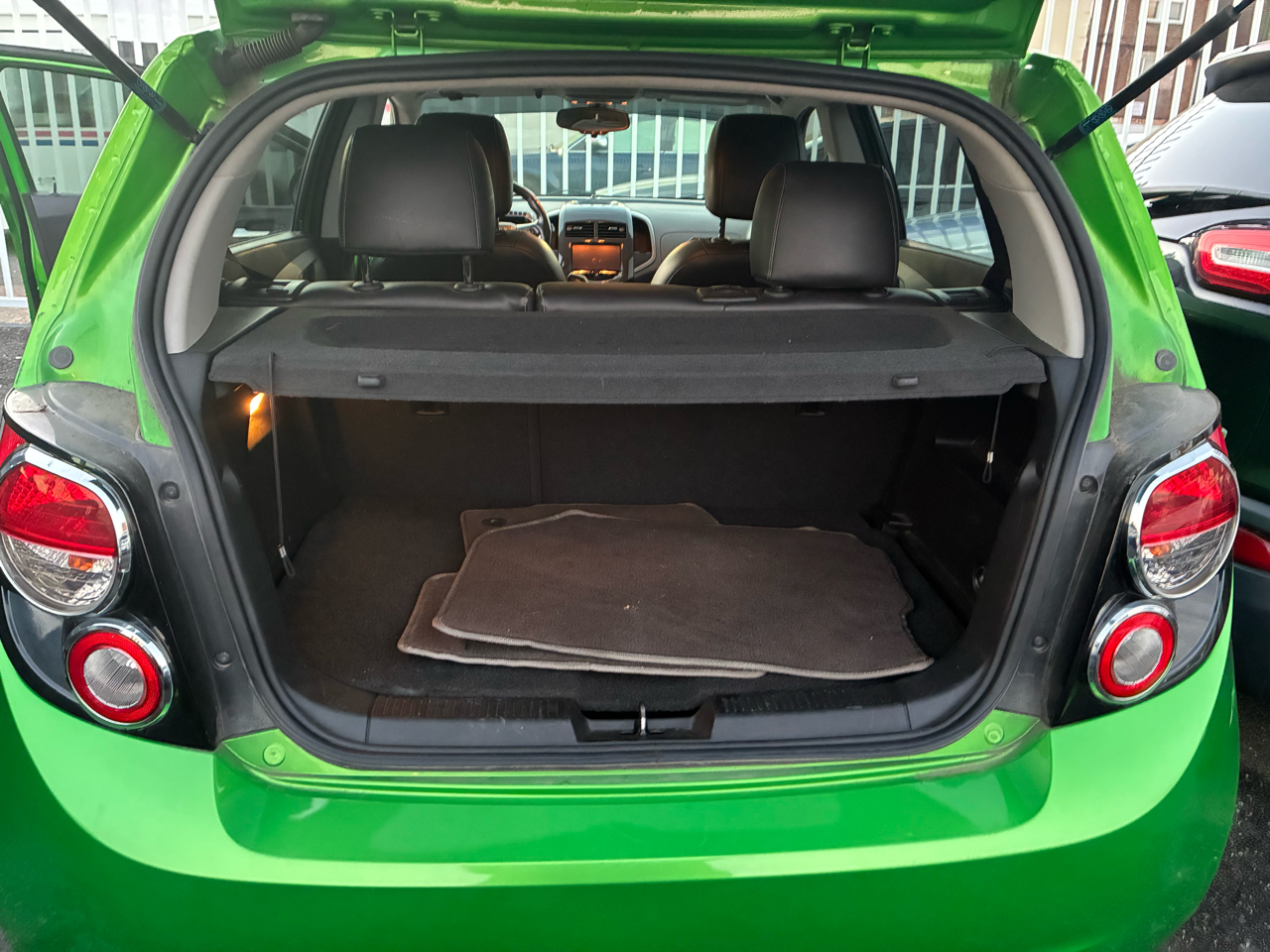 Chevrolet Sonic LTZ Auto 5-Door 2015