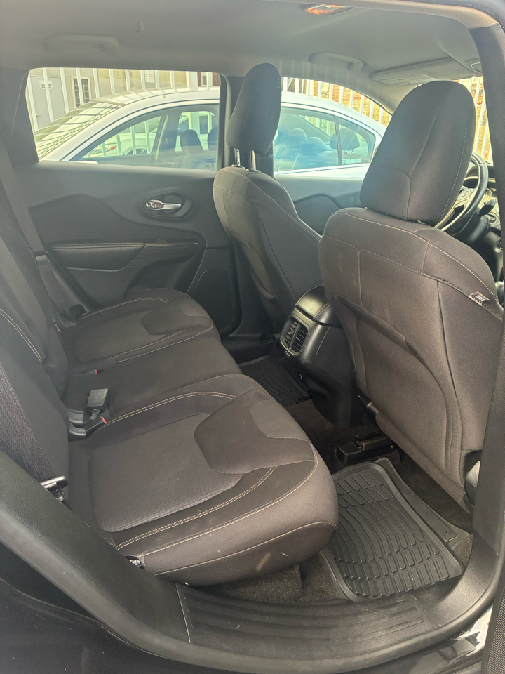 Jeep Cherokee Latitude 4WD 2015