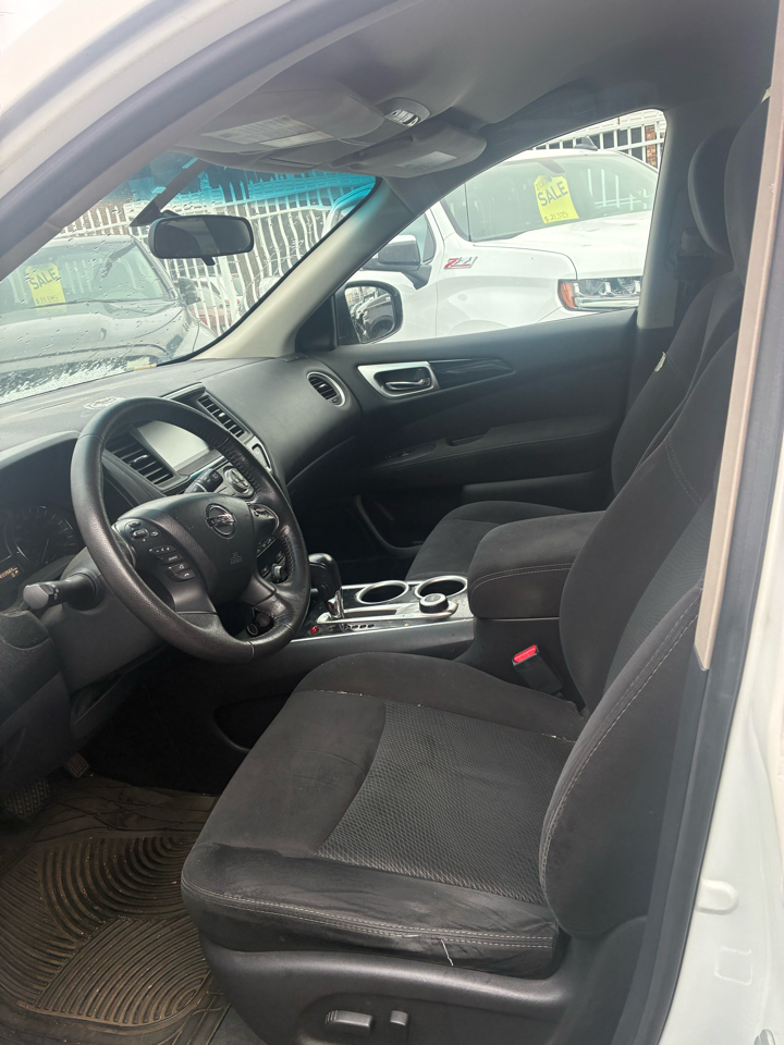 Nissan Pathfinder S 4WD 2014