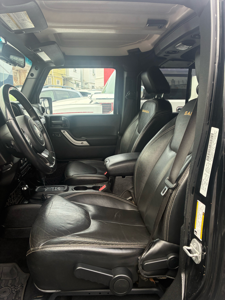 Jeep Wrangler Unlimited Sahara 4WD 2015