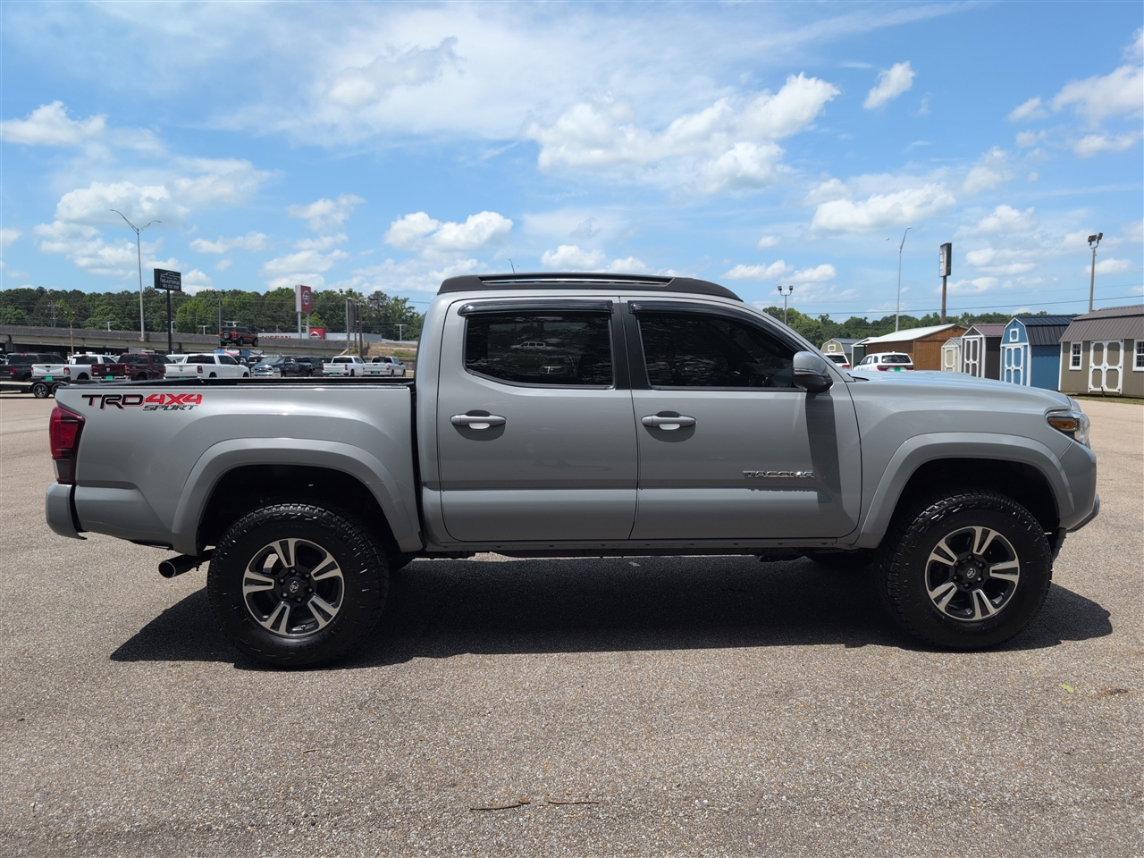Toyota Tacoma  2018