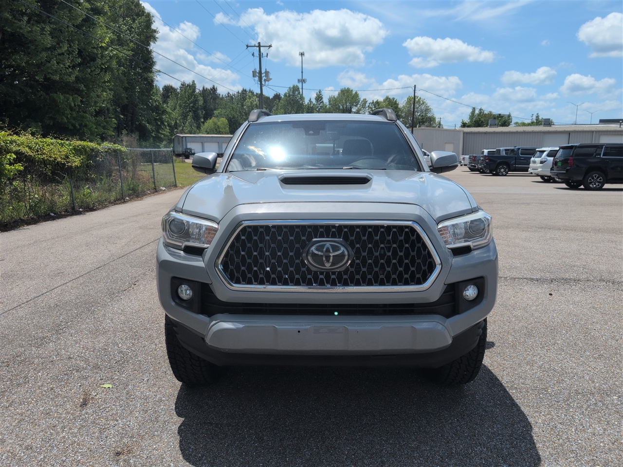 Toyota Tacoma  2018