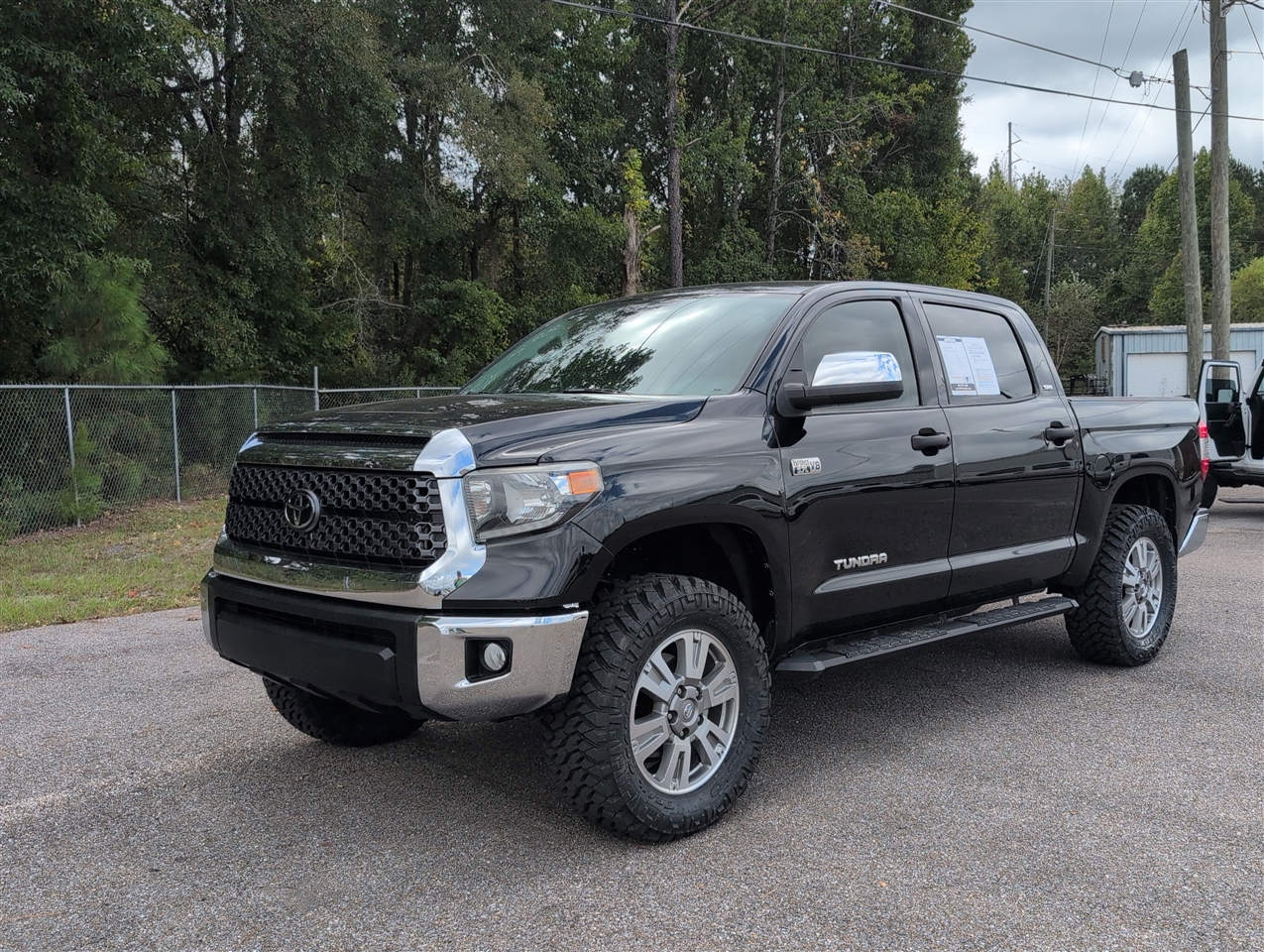 2020 Toyota Tundra SR5's photo