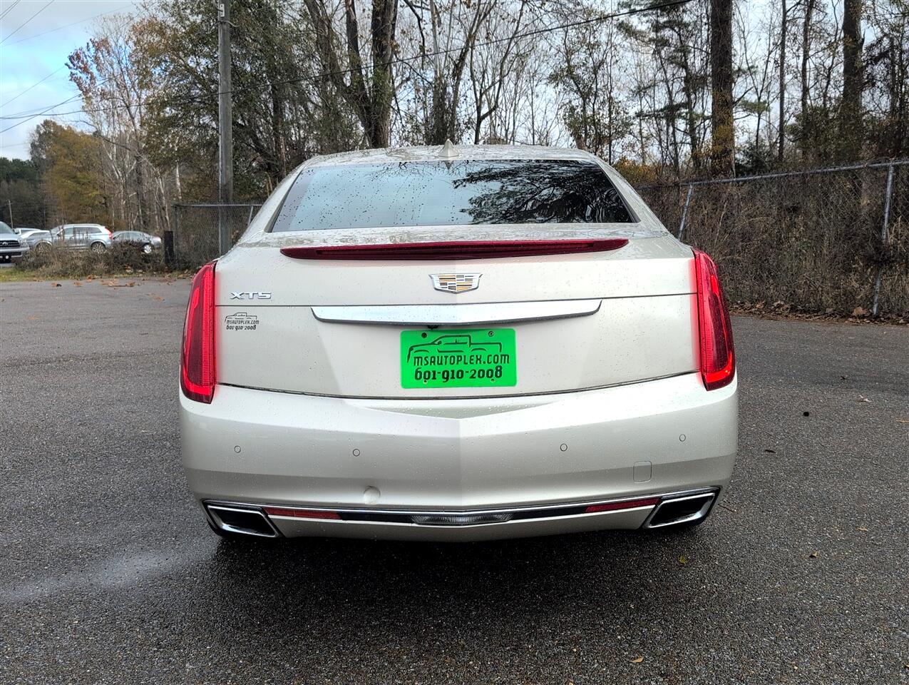 Cadillac XTS  2016