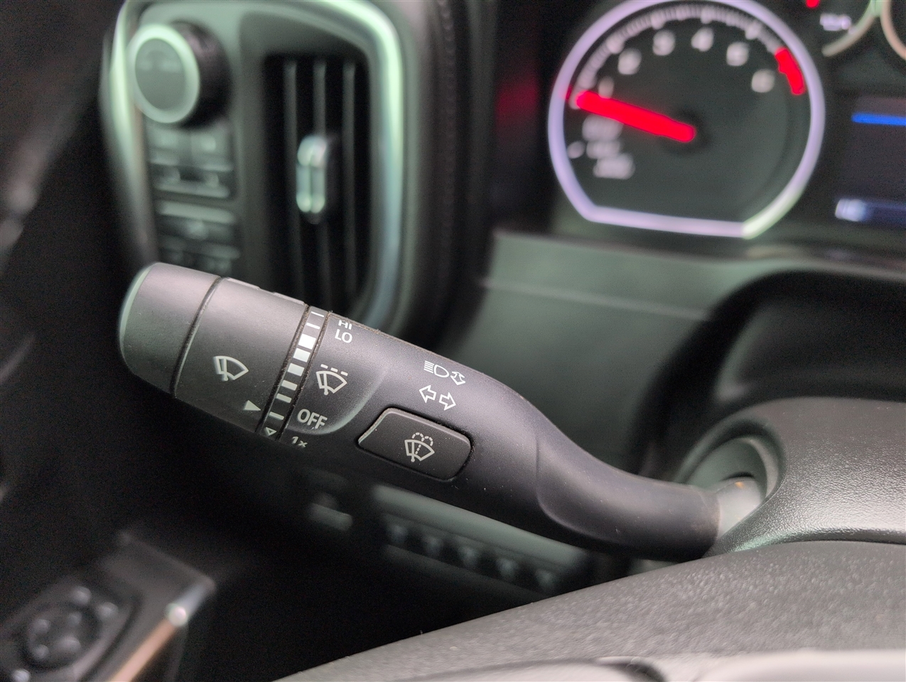 Chevrolet Silverado 1500  2020