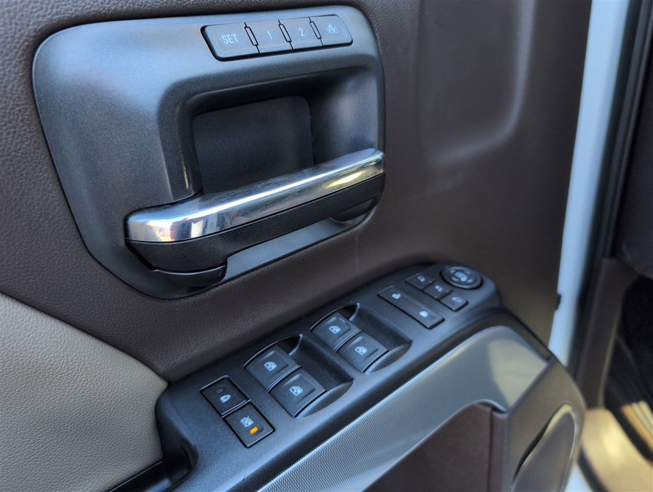 Chevrolet Silverado 1500  2018