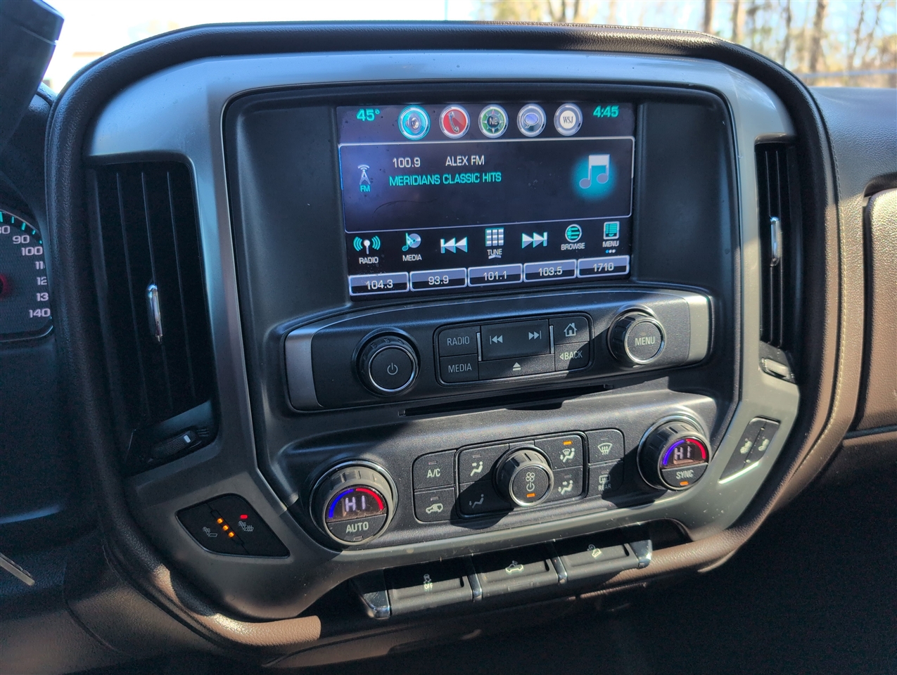 Chevrolet Silverado 1500  2018