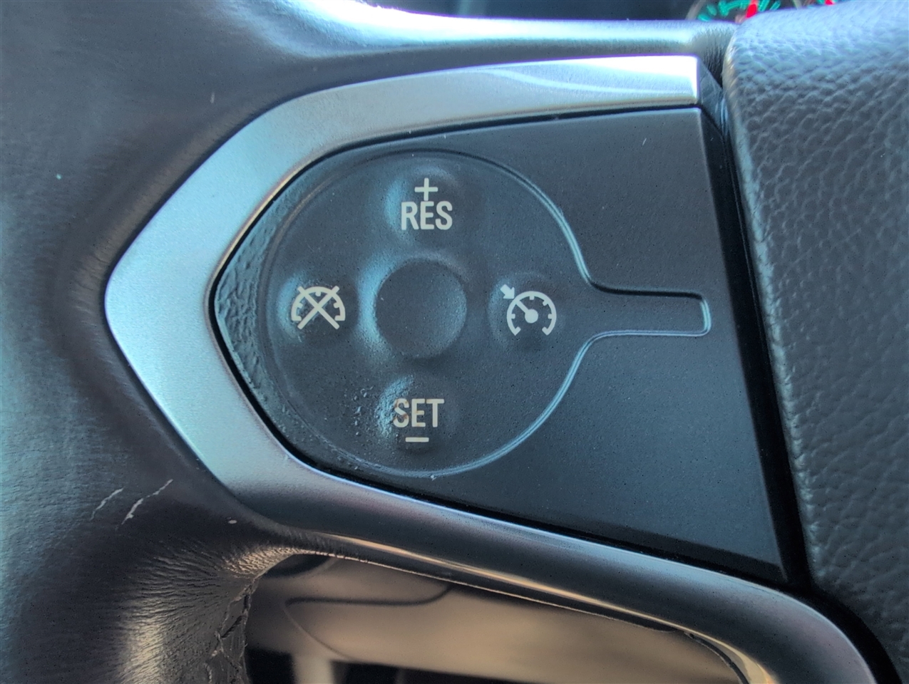 Chevrolet Silverado 1500  2018