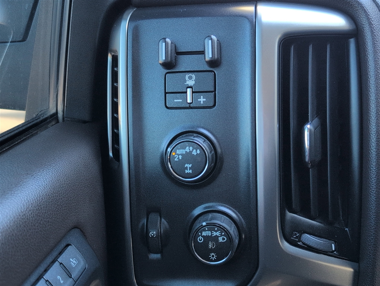 Chevrolet Silverado 1500  2018