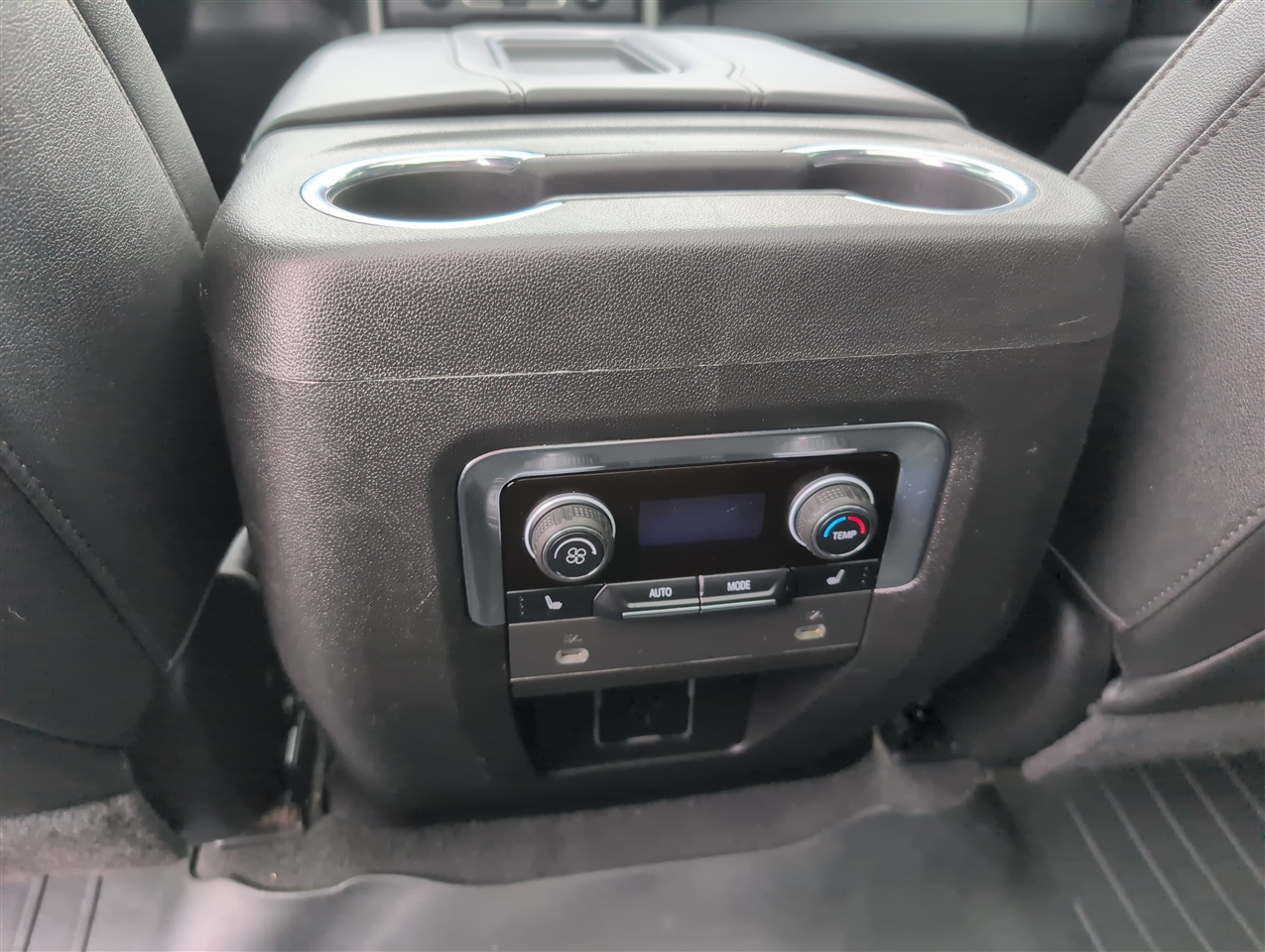 Chevrolet Tahoe  2022