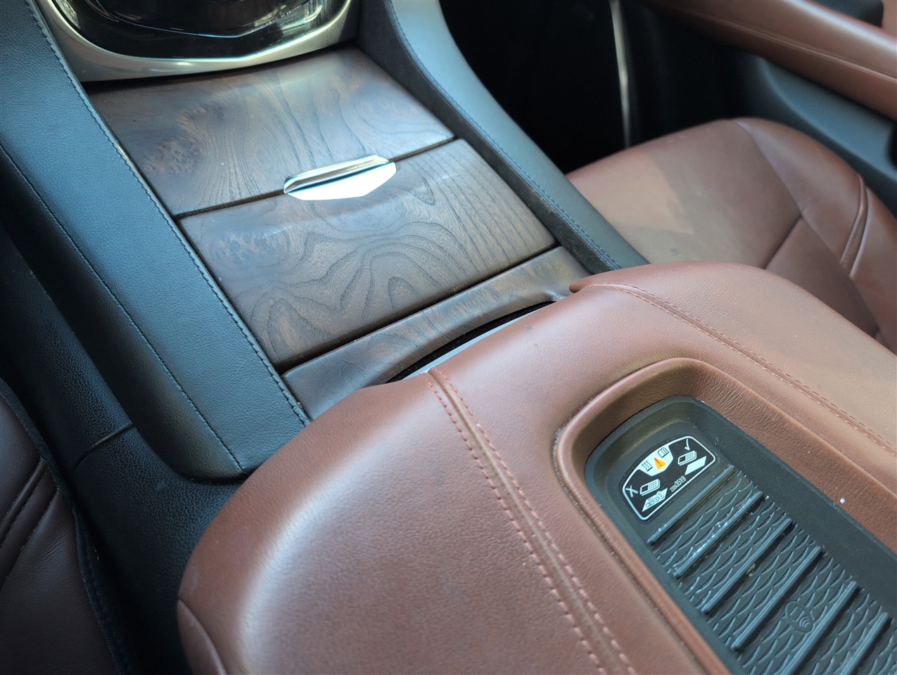 Cadillac Escalade  2018