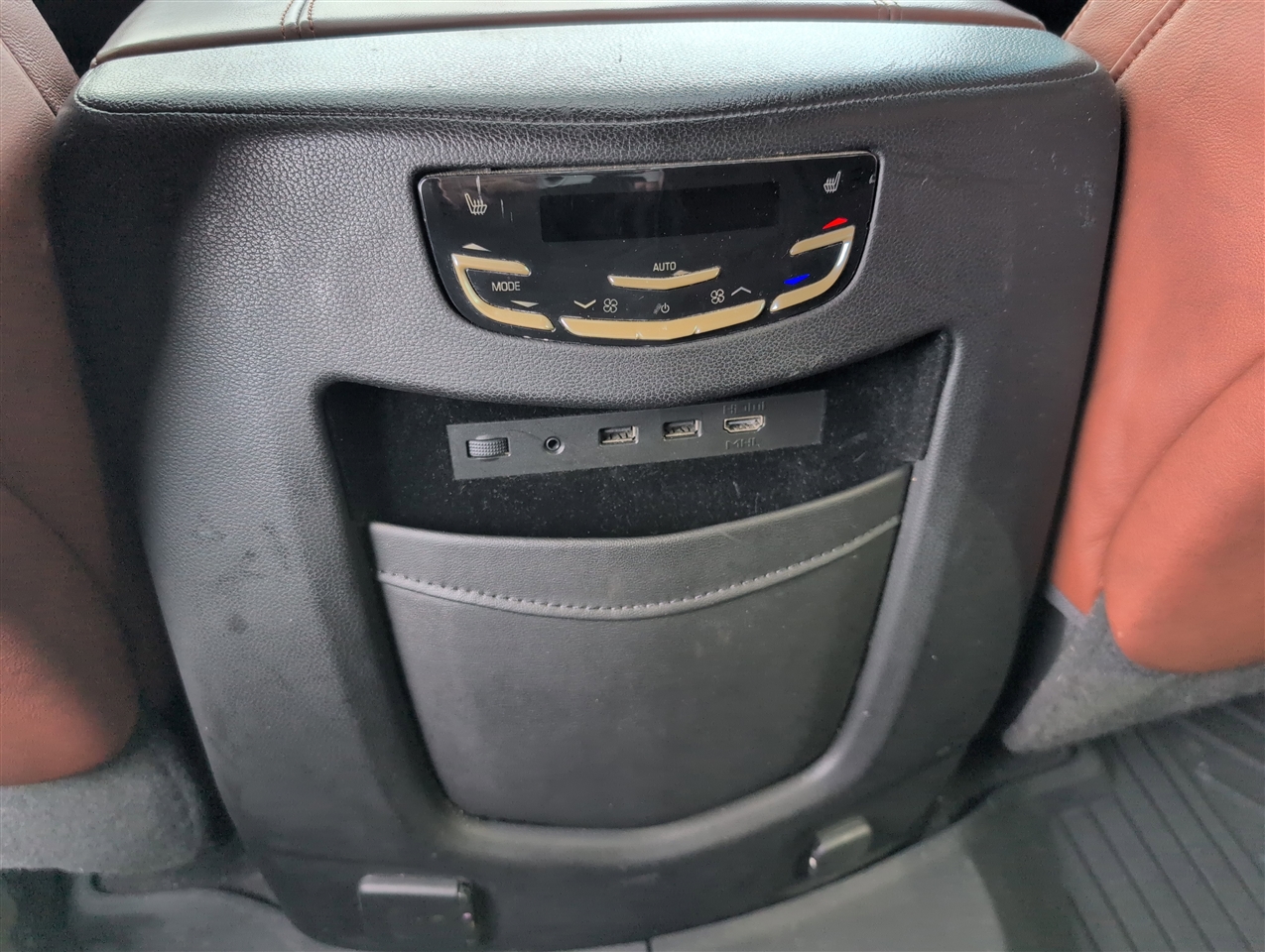 Cadillac Escalade  2018