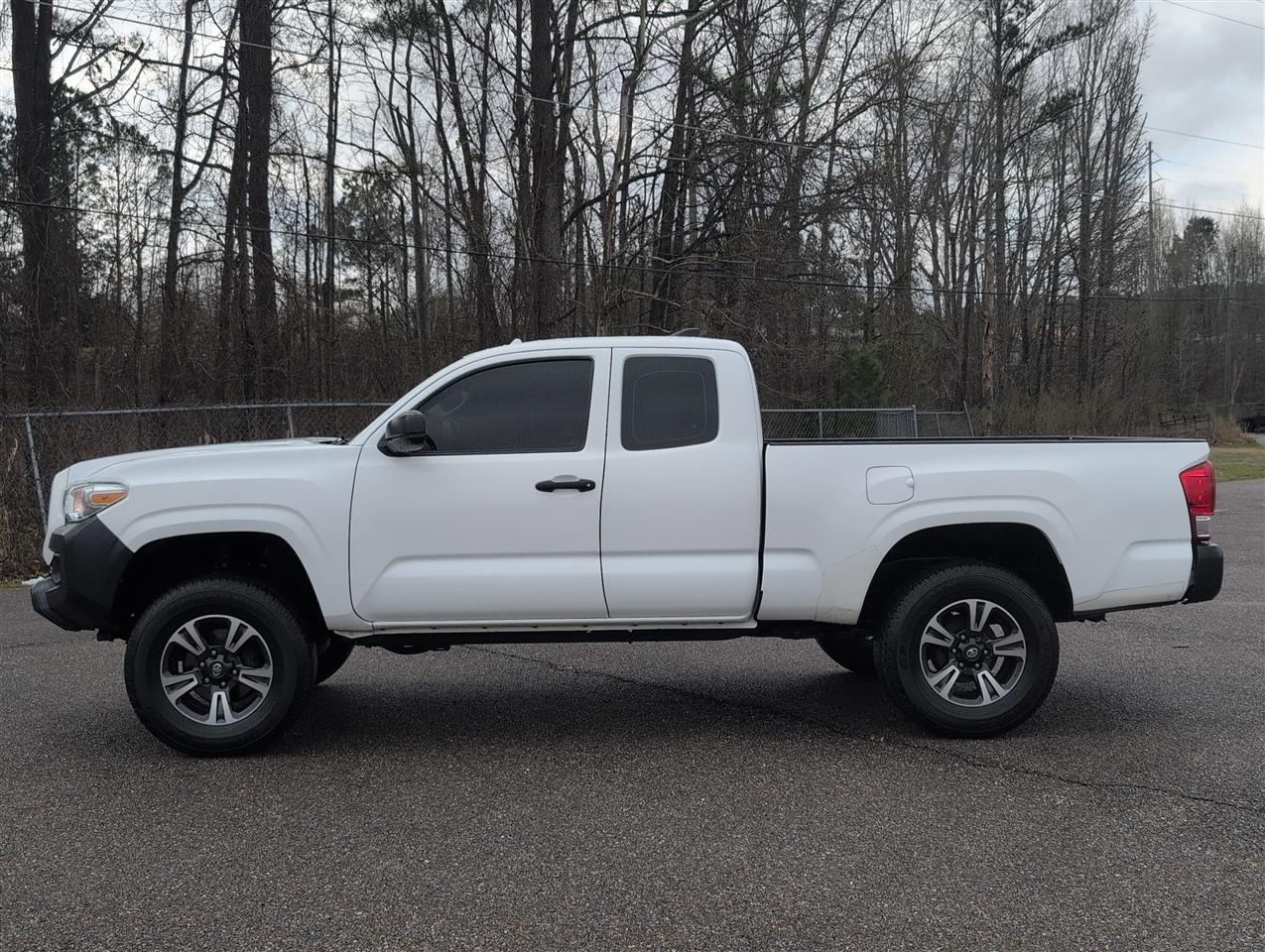 Toyota Tacoma  2016