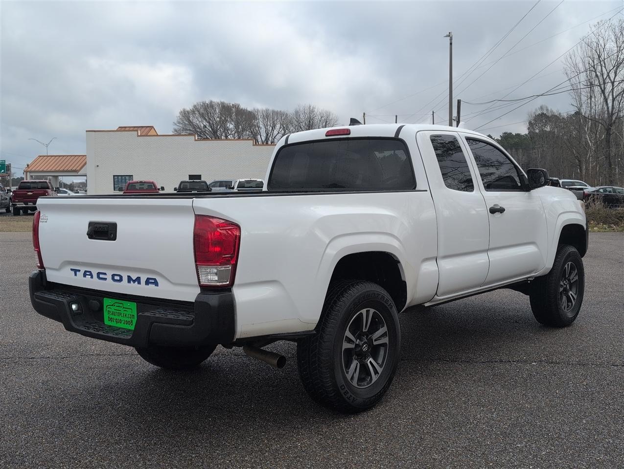 Toyota Tacoma  2016