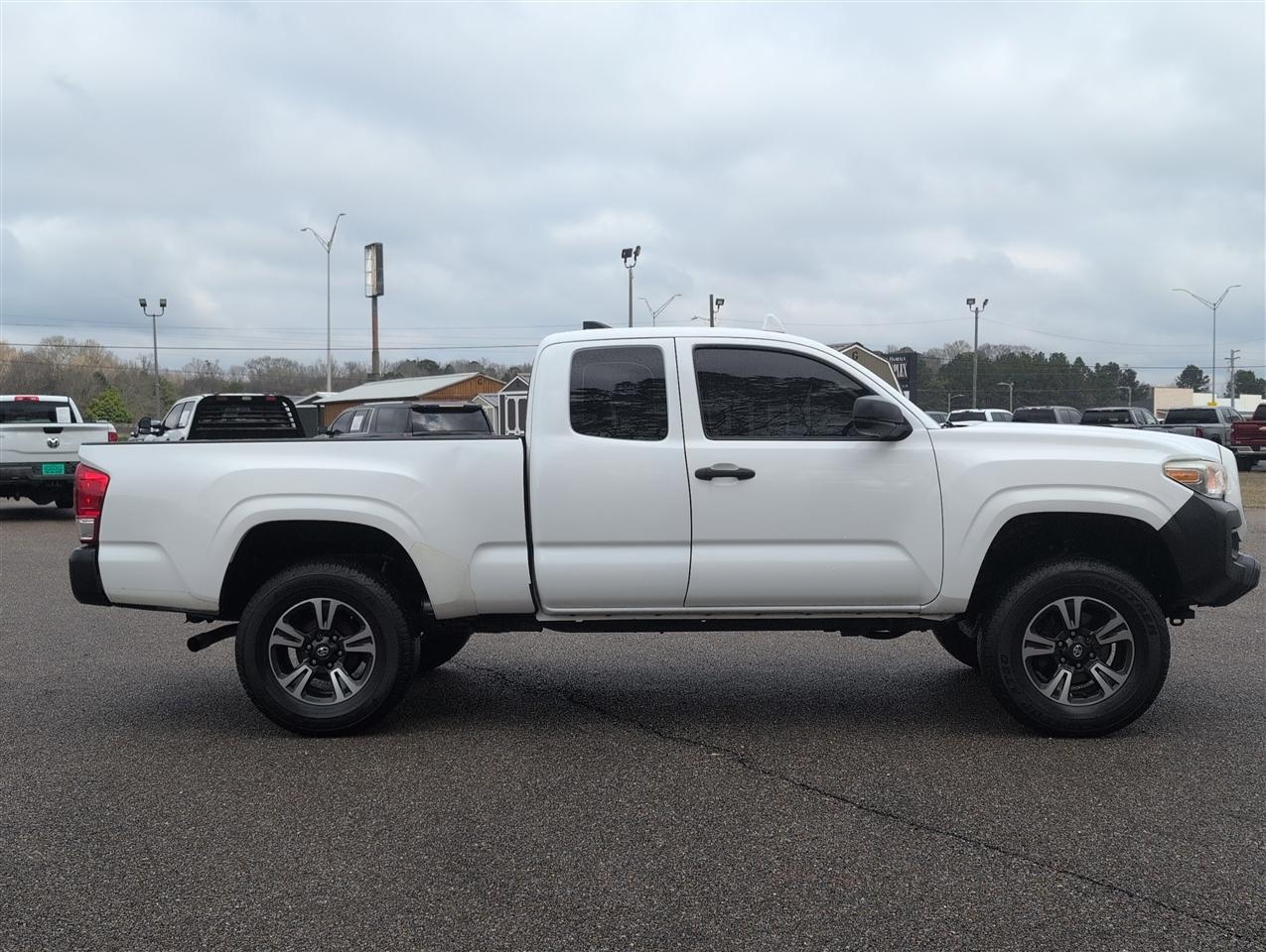 Toyota Tacoma  2016