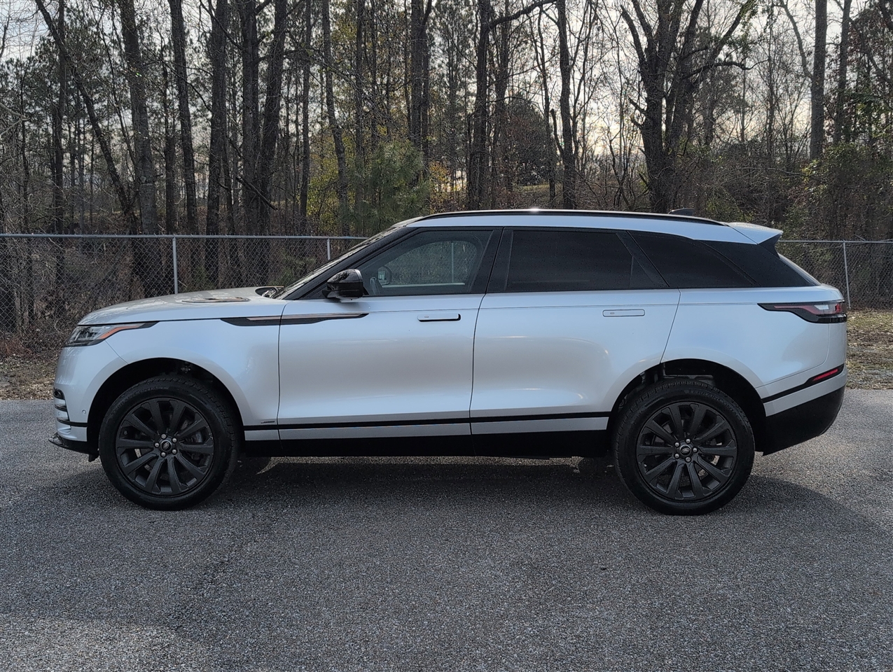 Land Rover Range Rover Velar  2018