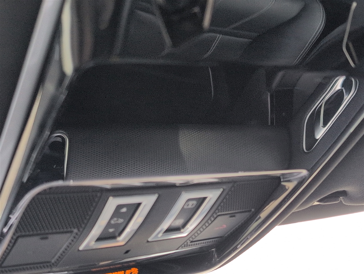 Land Rover Range Rover Velar  2018