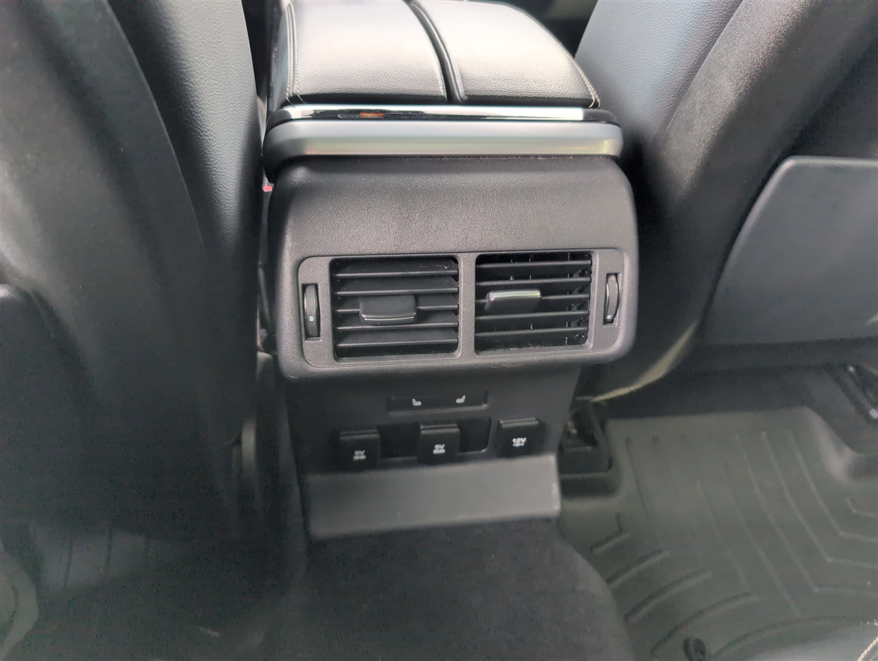 Land Rover Range Rover Velar  2018