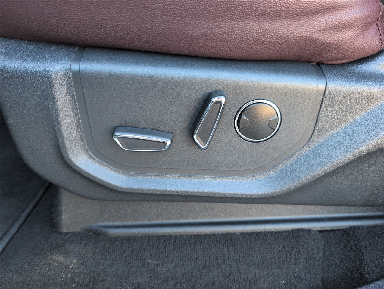 Ford Expedition  2023