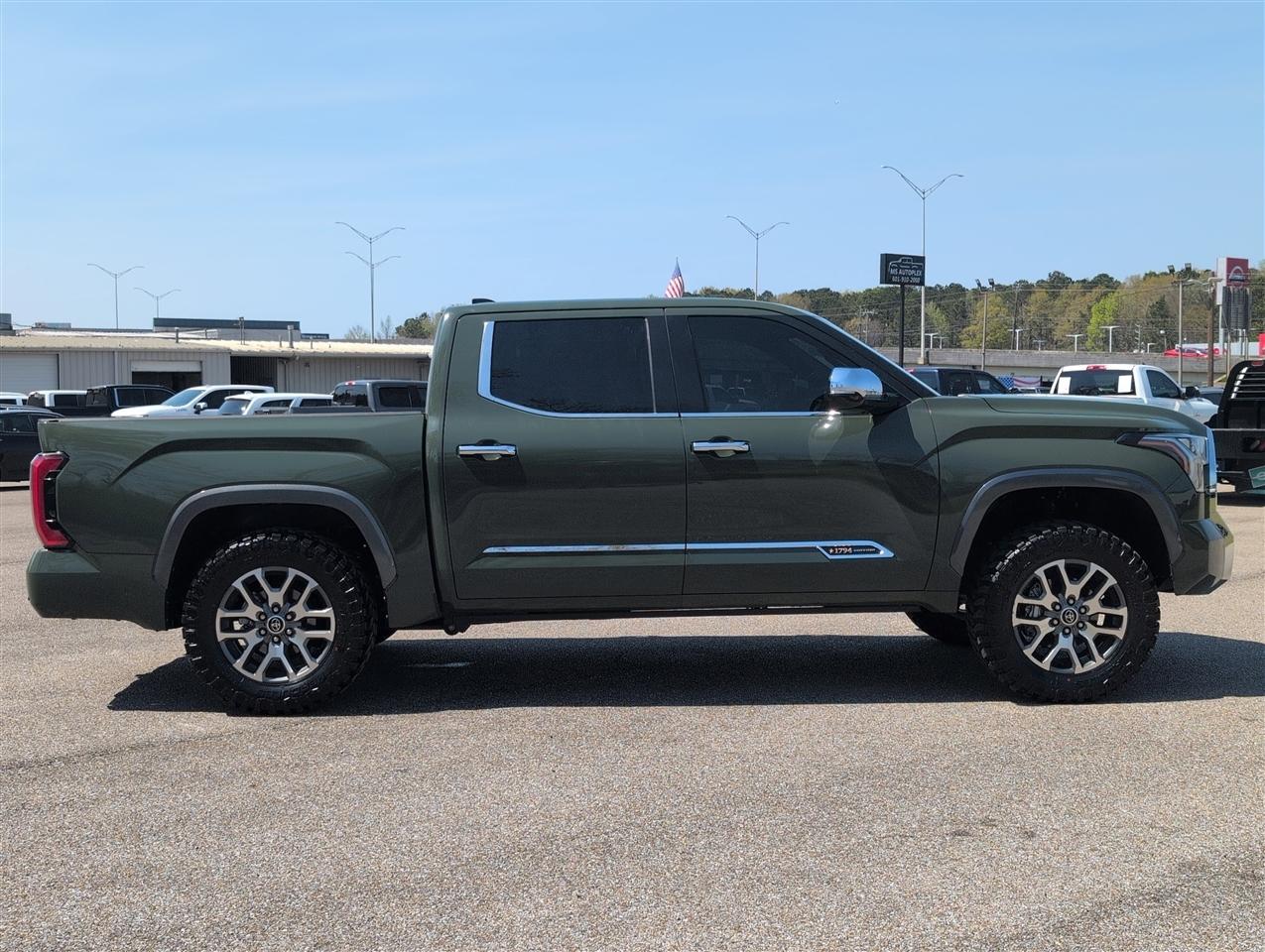 Toyota Tundra  2022