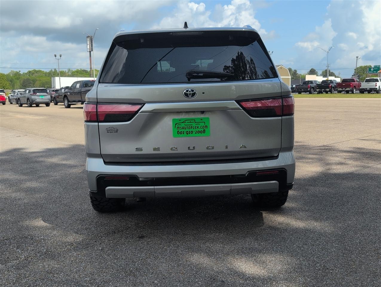 Toyota Sequoia  2023