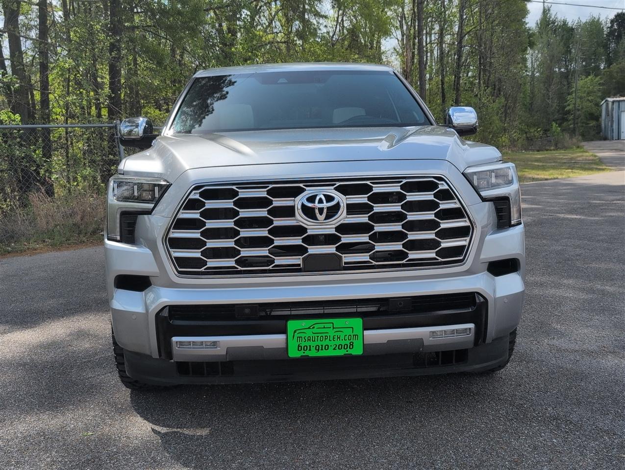 Toyota Sequoia  2023