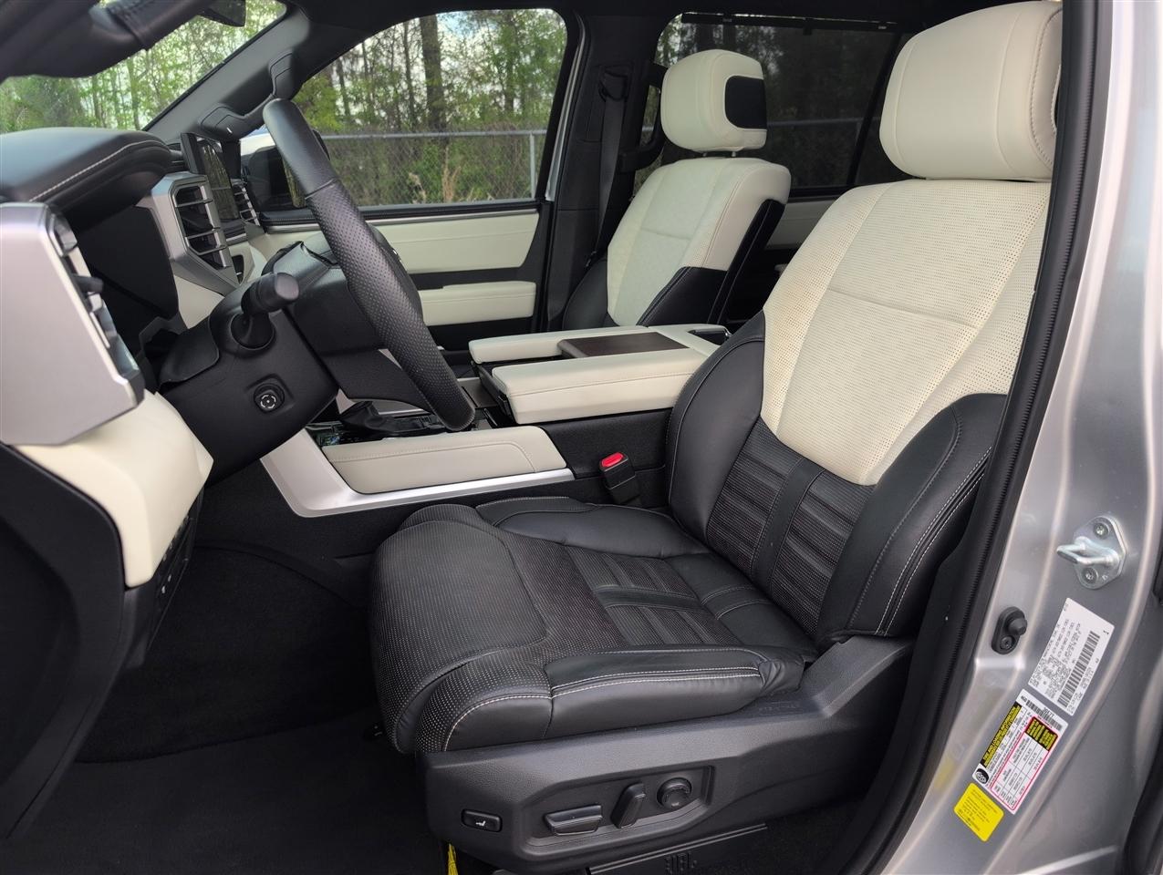 Toyota Sequoia  2023