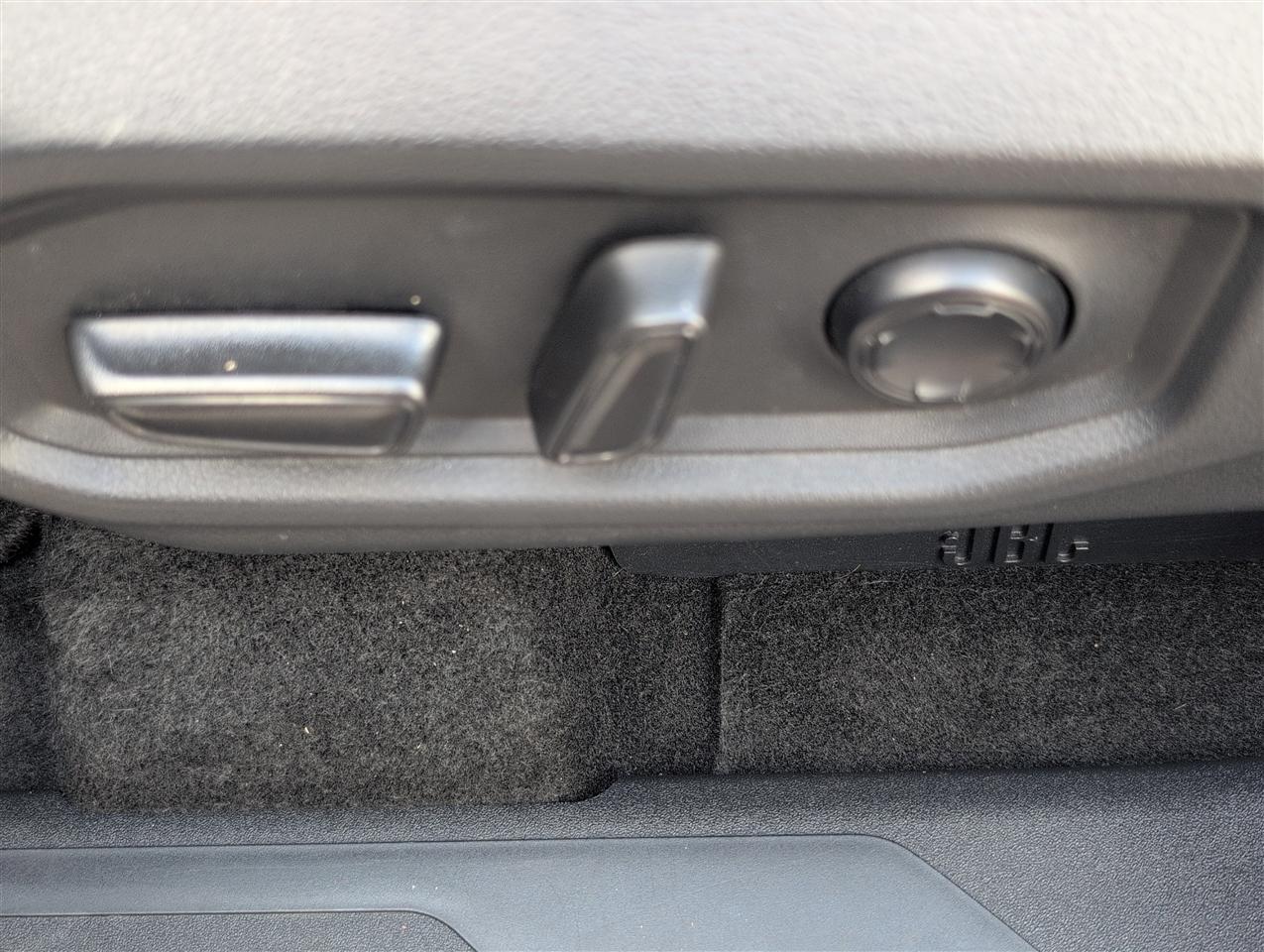 Toyota Sequoia  2023