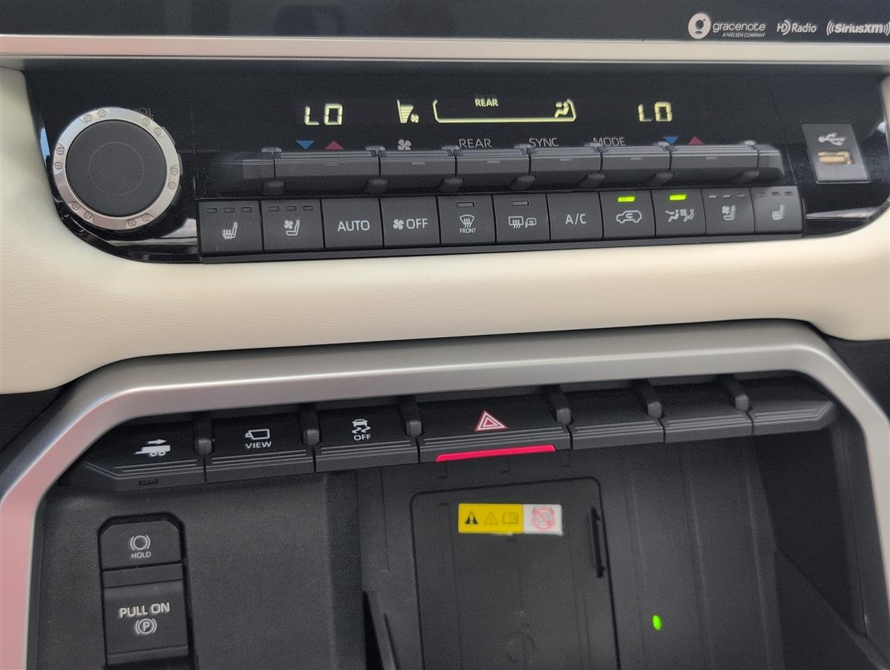 Toyota Sequoia  2023