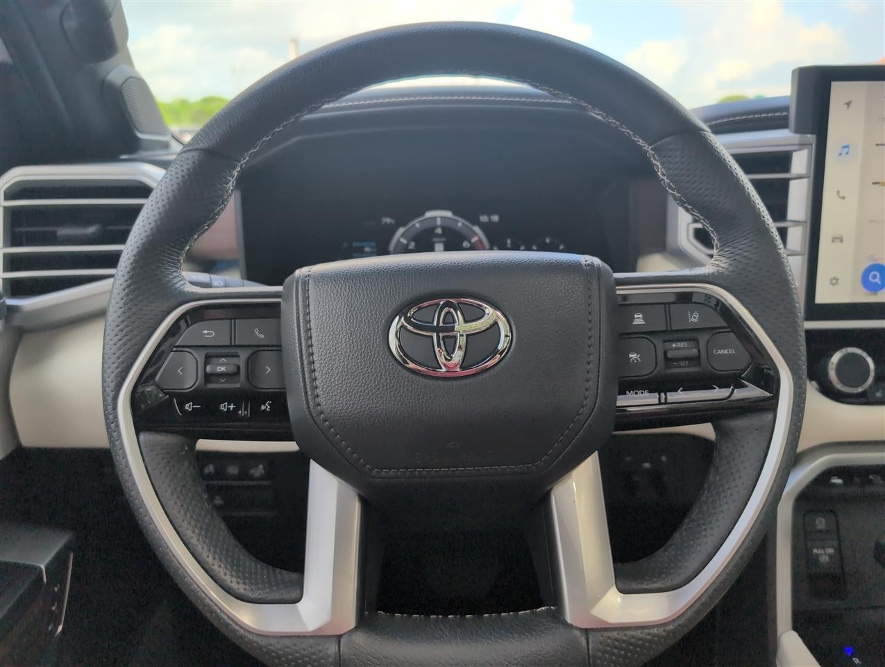 Toyota Sequoia  2023