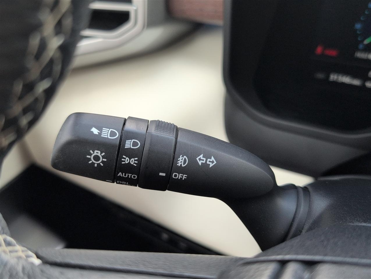 Toyota Sequoia  2023