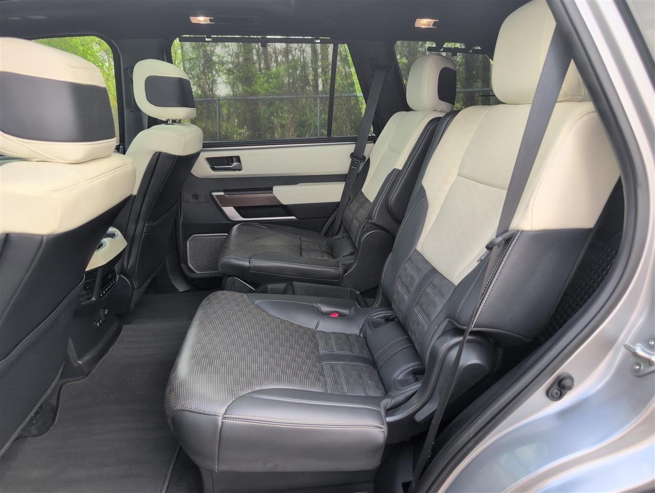 Toyota Sequoia  2023