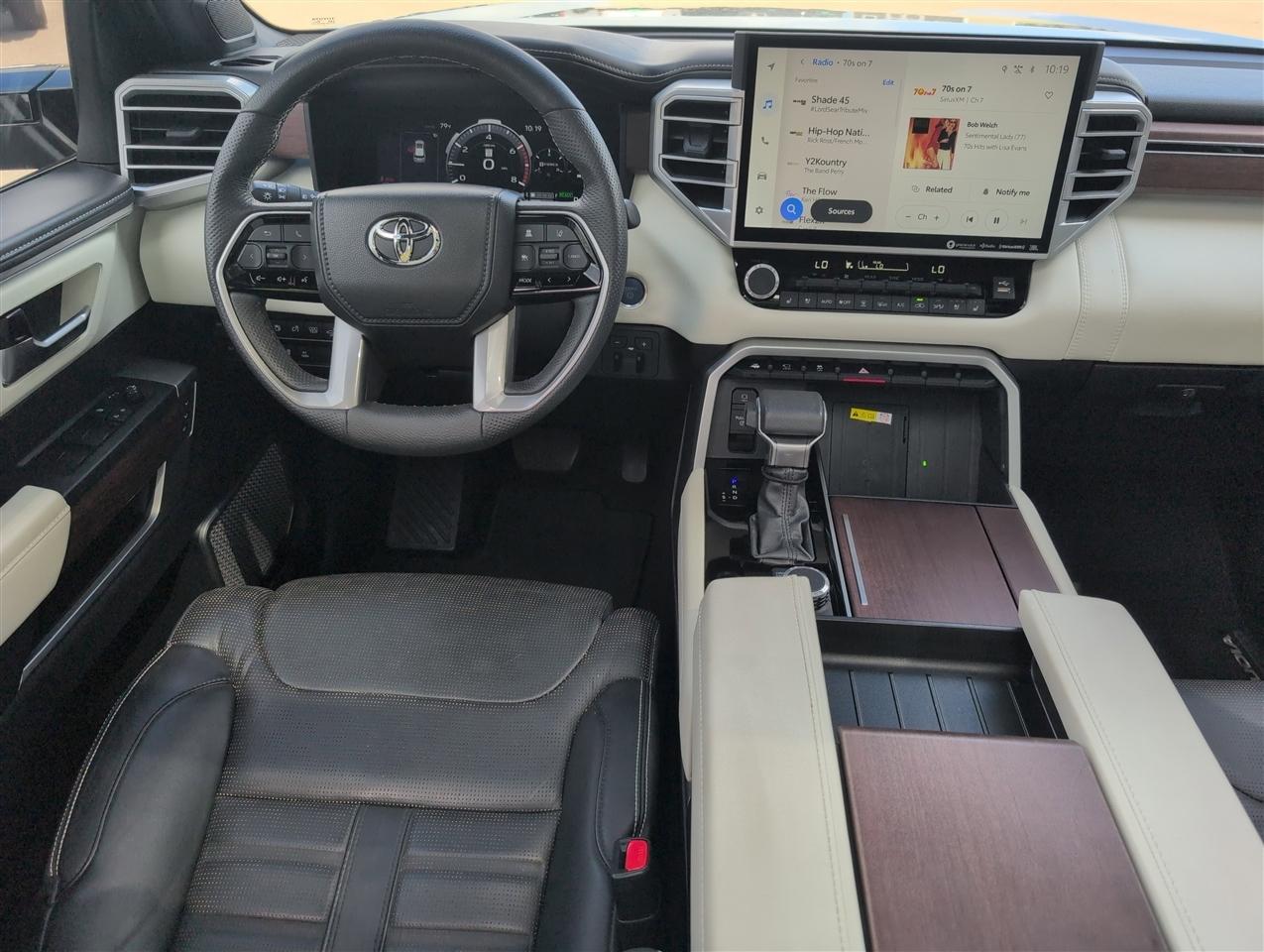 Toyota Sequoia  2023