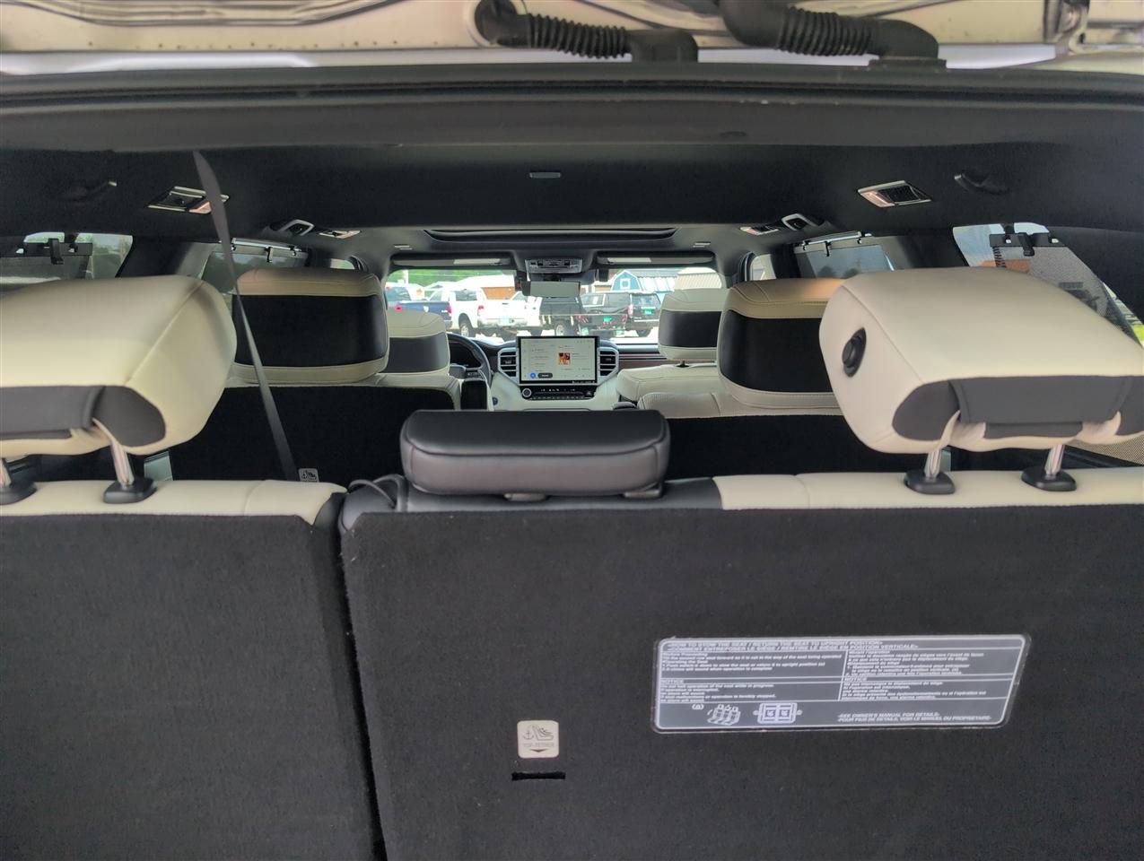 Toyota Sequoia  2023