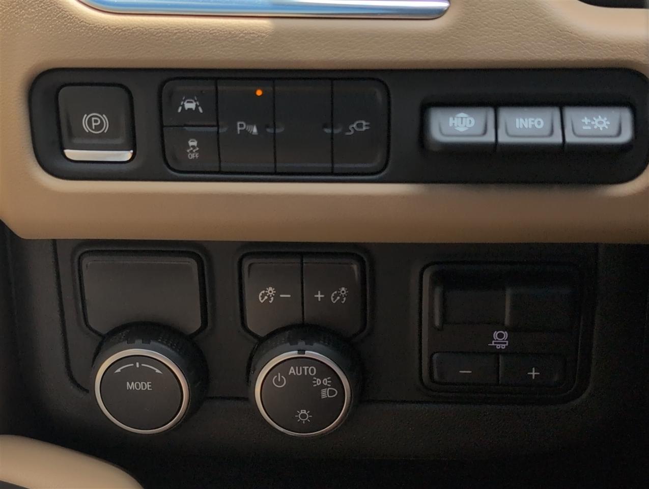 Chevrolet Tahoe  2021
