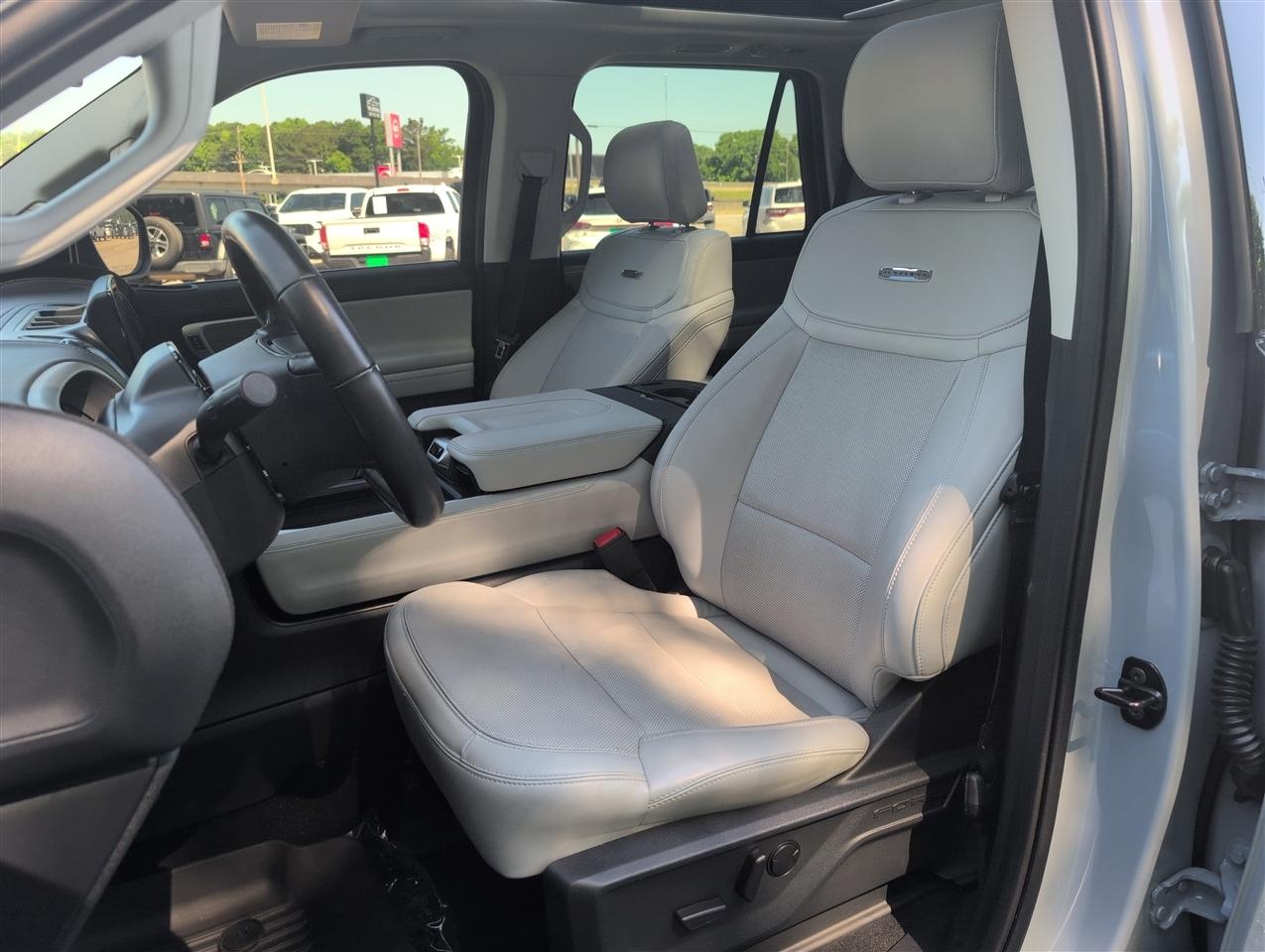 Ford Expedition  2025