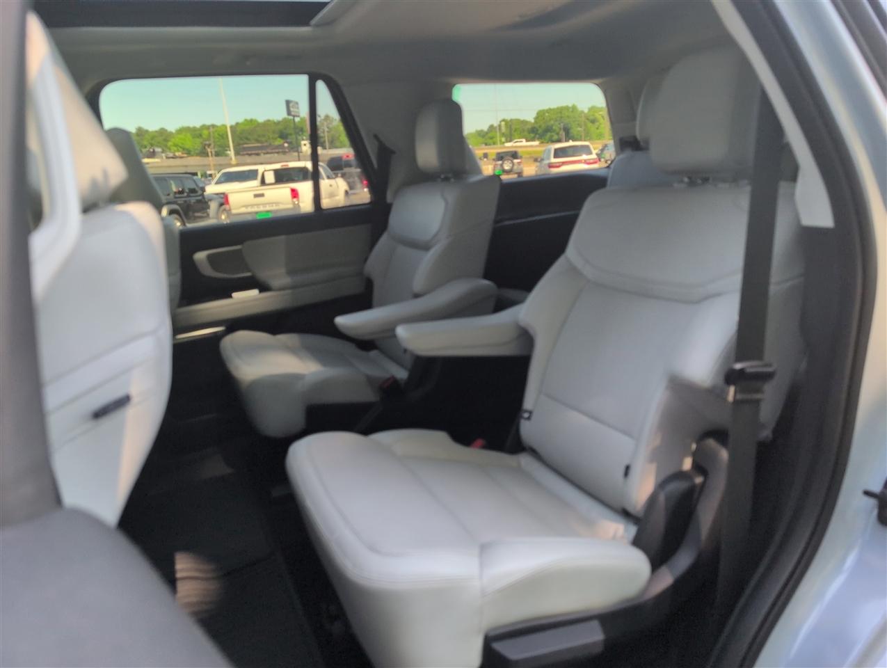 Ford Expedition  2025