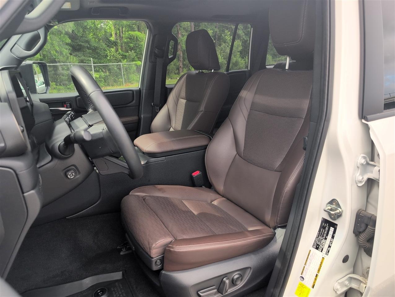 Toyota Land Cruiser  2024