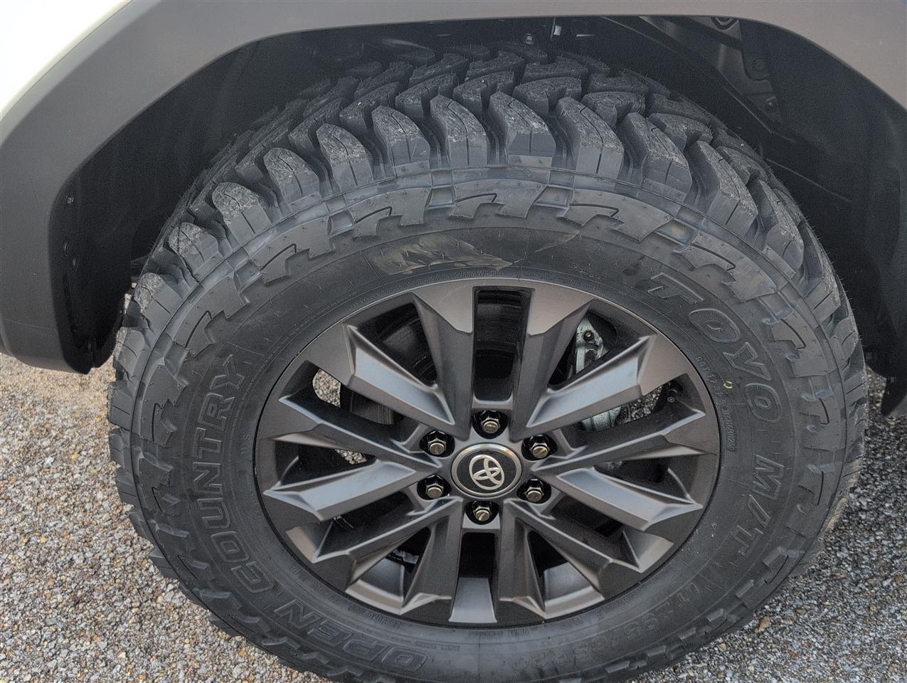 Toyota Land Cruiser  2024
