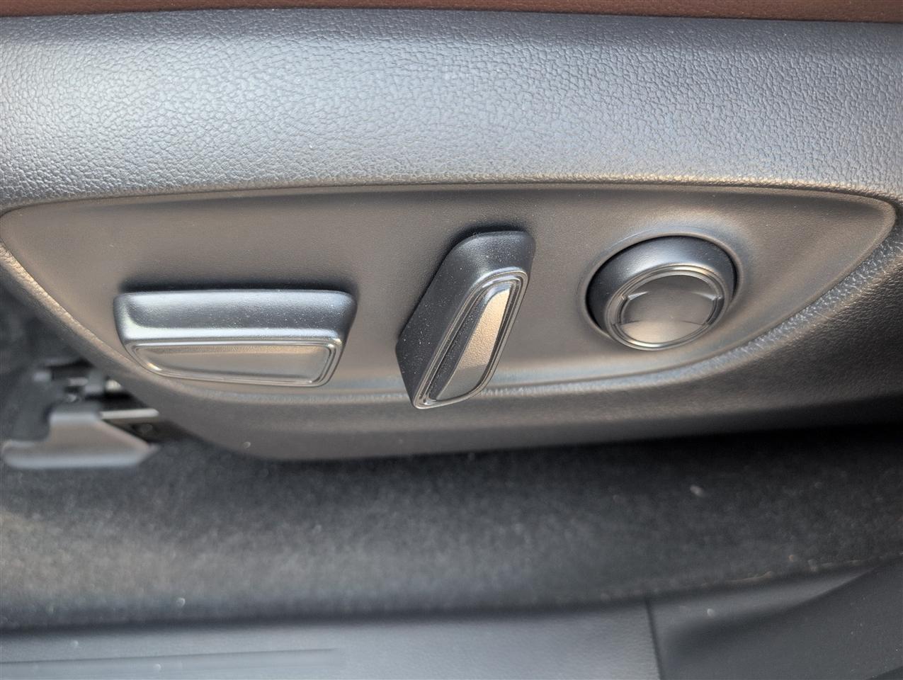 Toyota Land Cruiser  2024