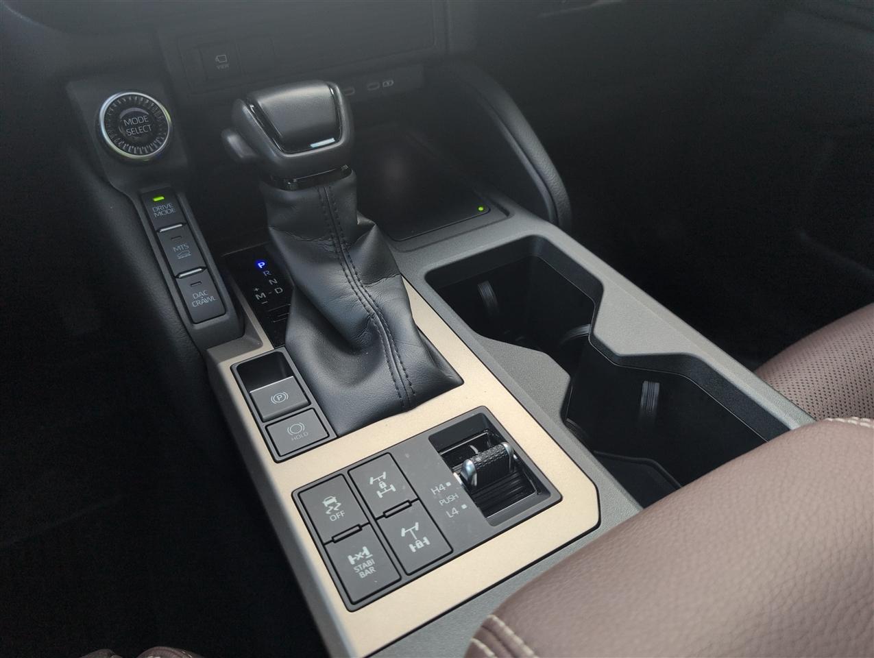 Toyota Land Cruiser  2024