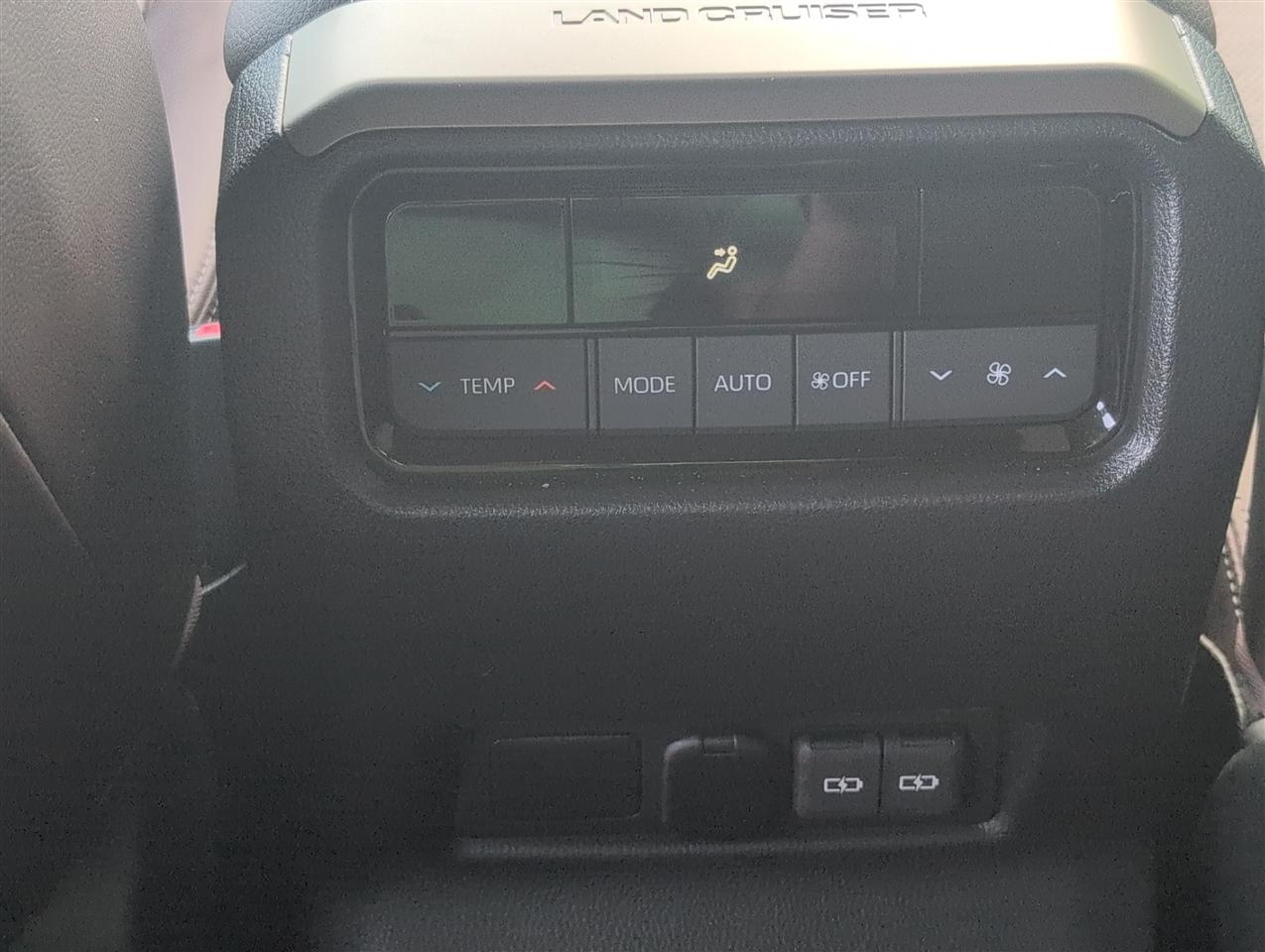 Toyota Land Cruiser  2024