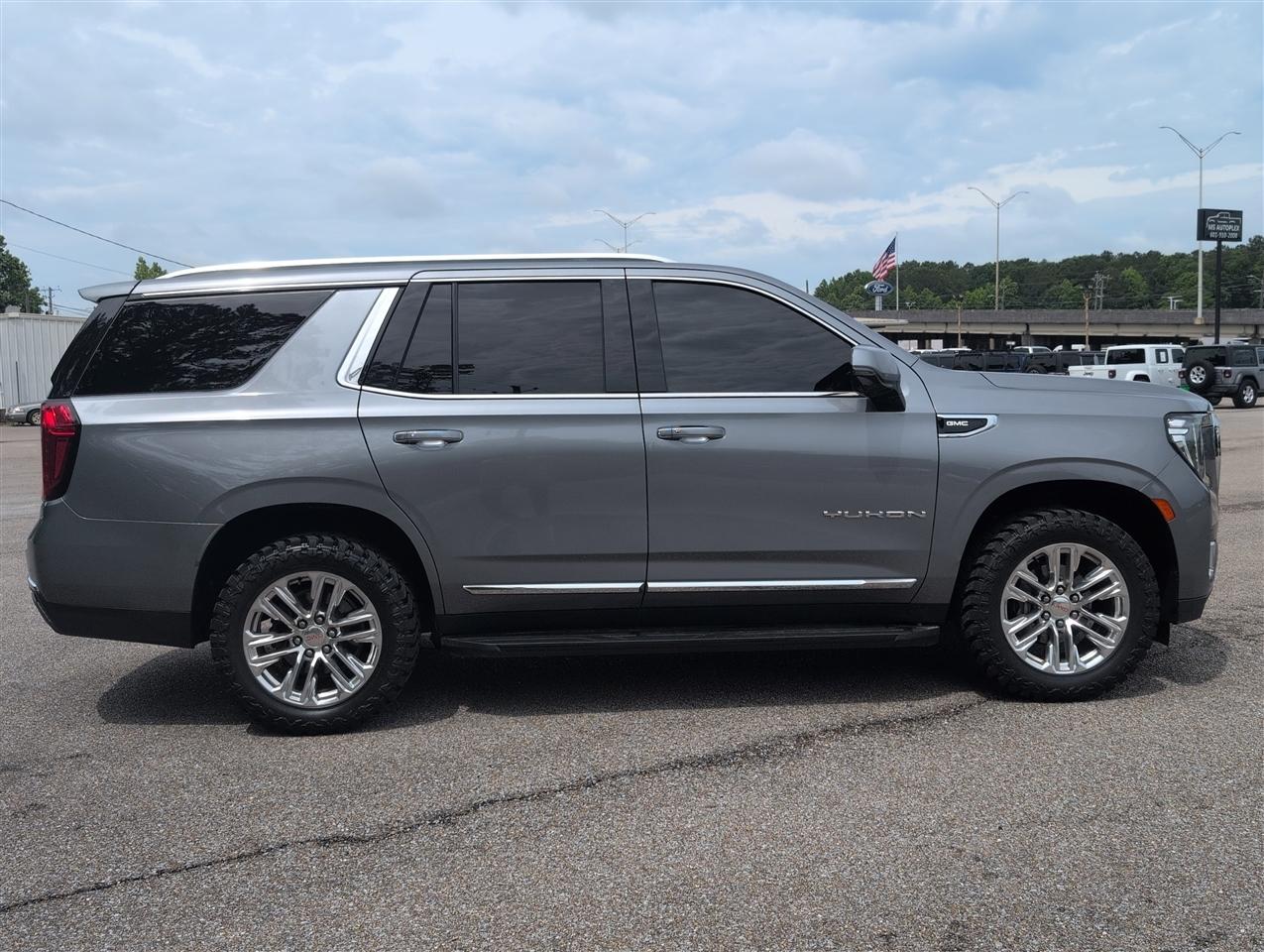 GMC Yukon SLT 2WD 2021