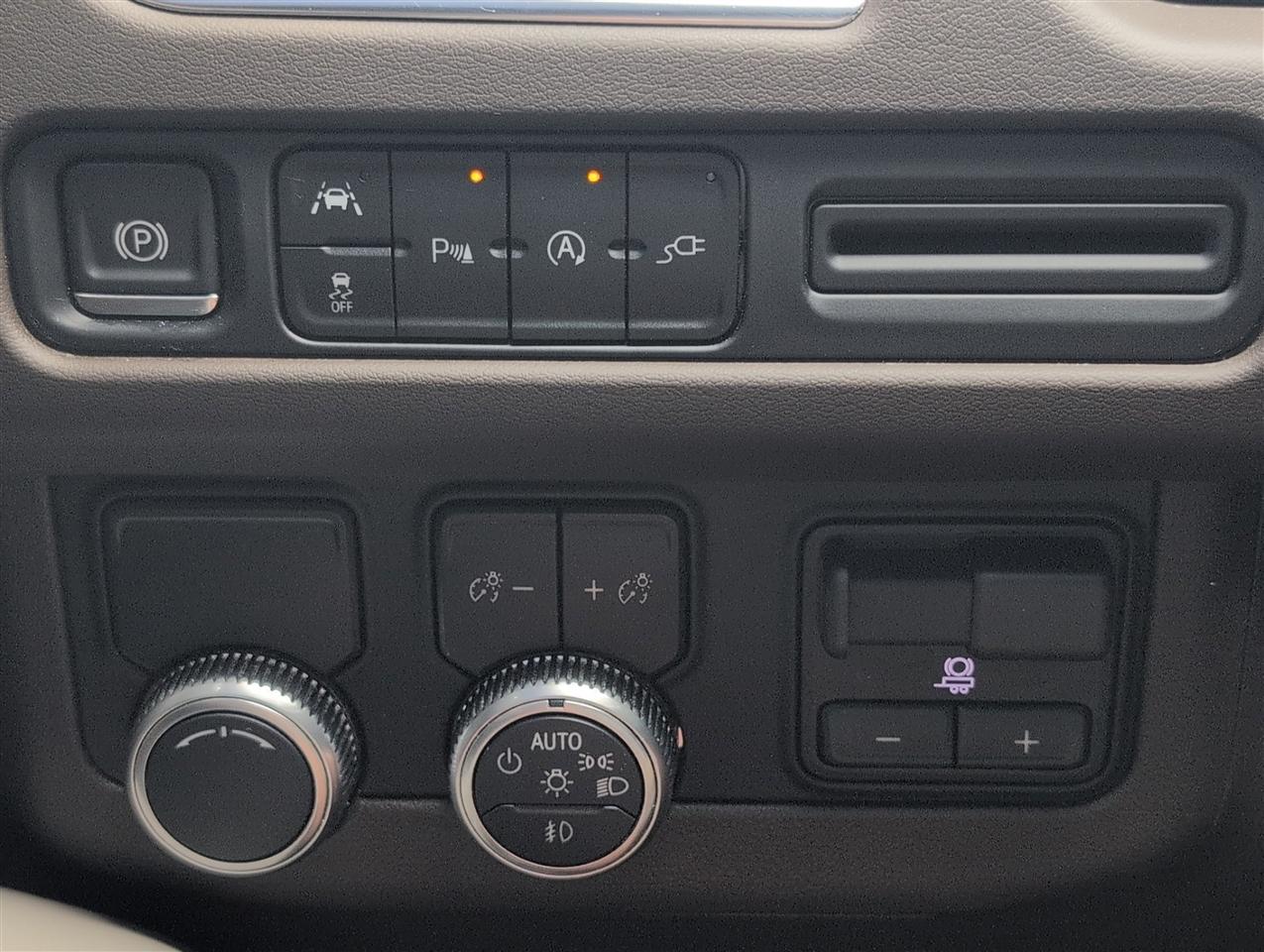 GMC Yukon SLT 2WD 2021