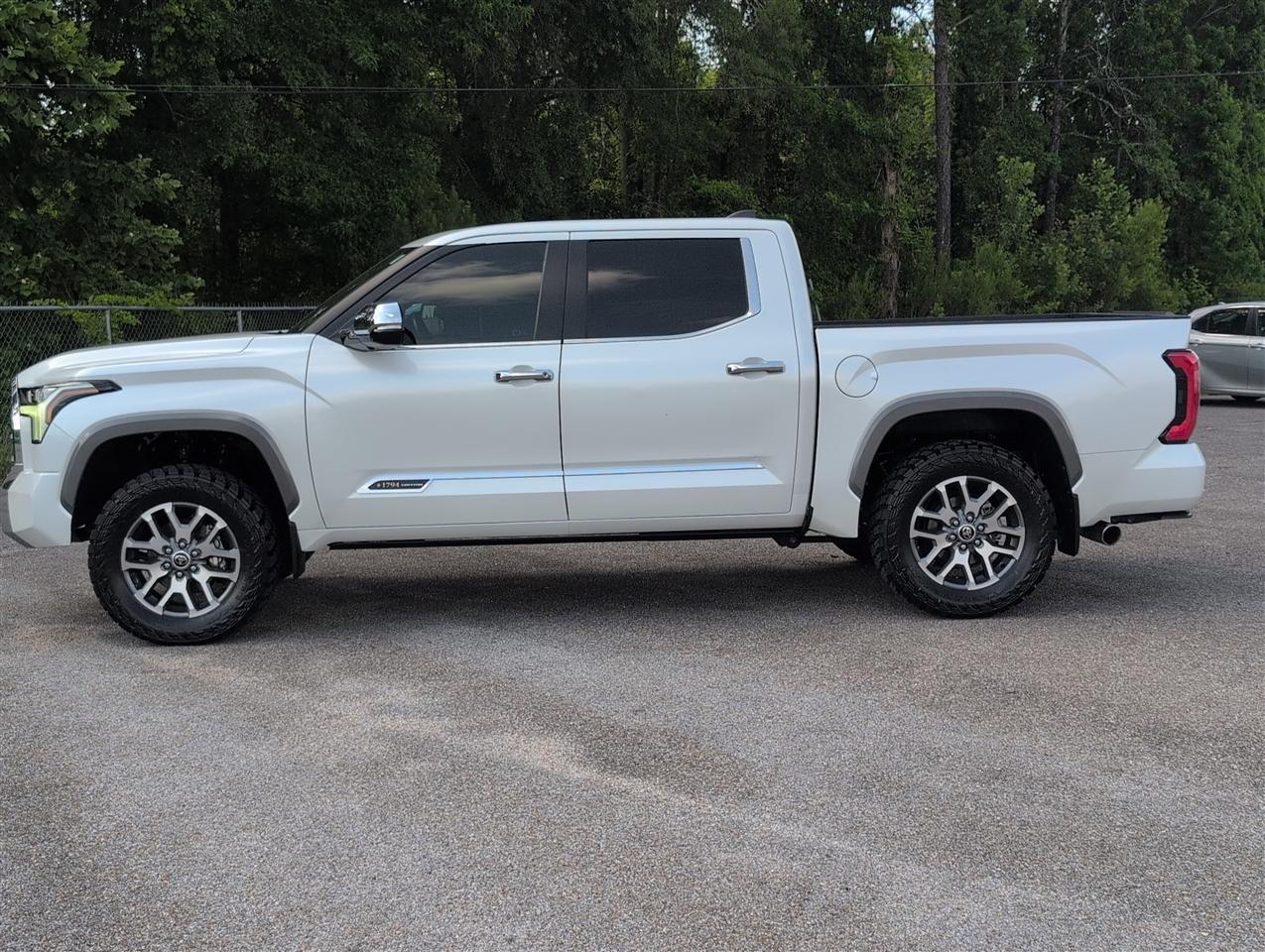 Toyota Tundra  2024