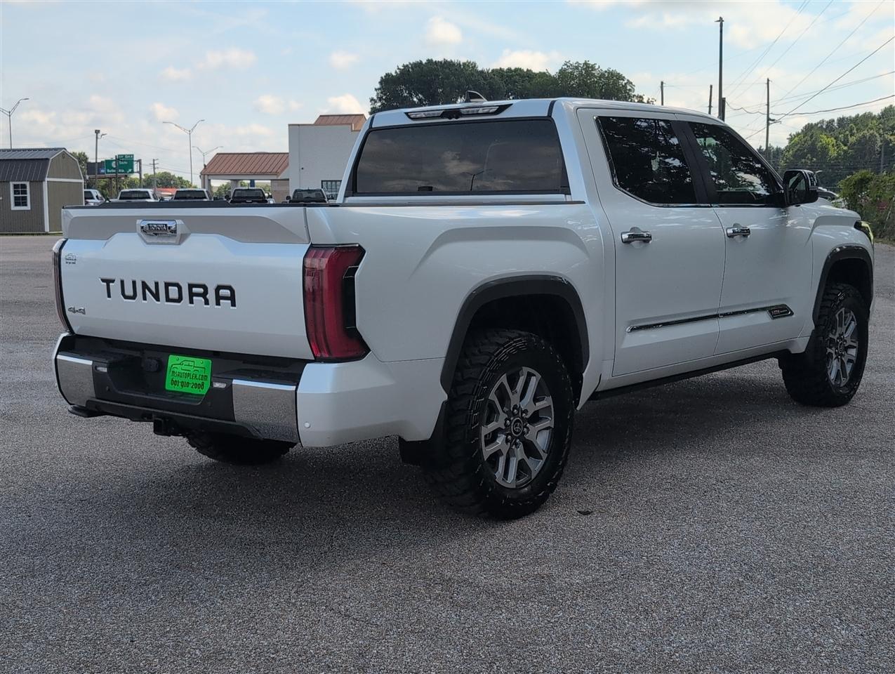 Toyota Tundra  2024