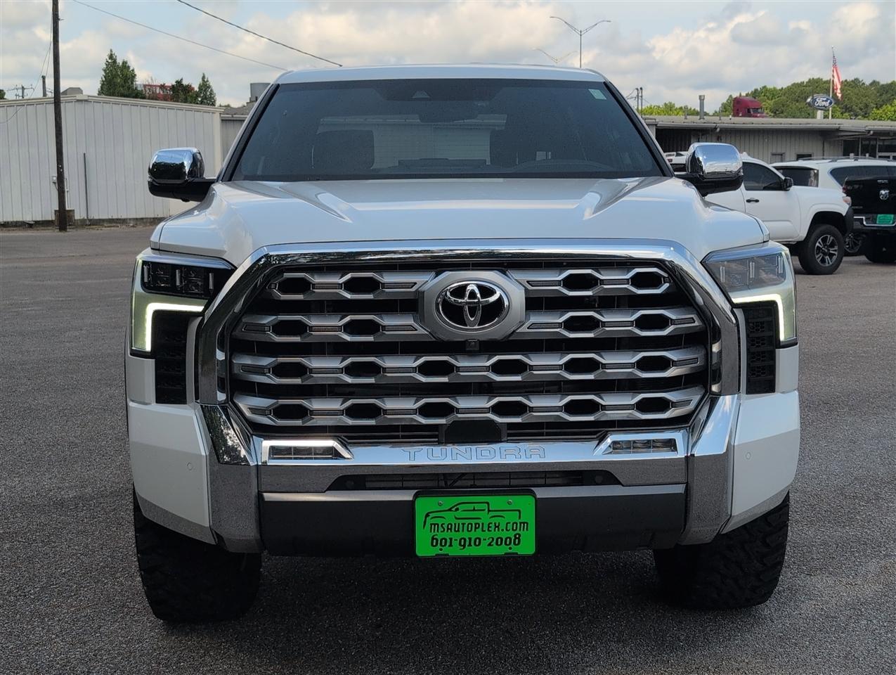 Toyota Tundra  2024